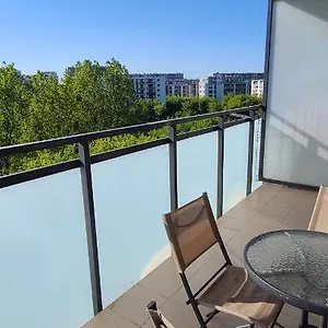 Wellsituated 1 Bedroom In Freeparking Warszawa